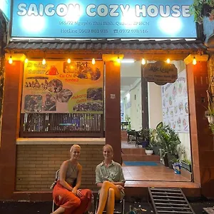  Hostel Saigon Cozy House & Coffee